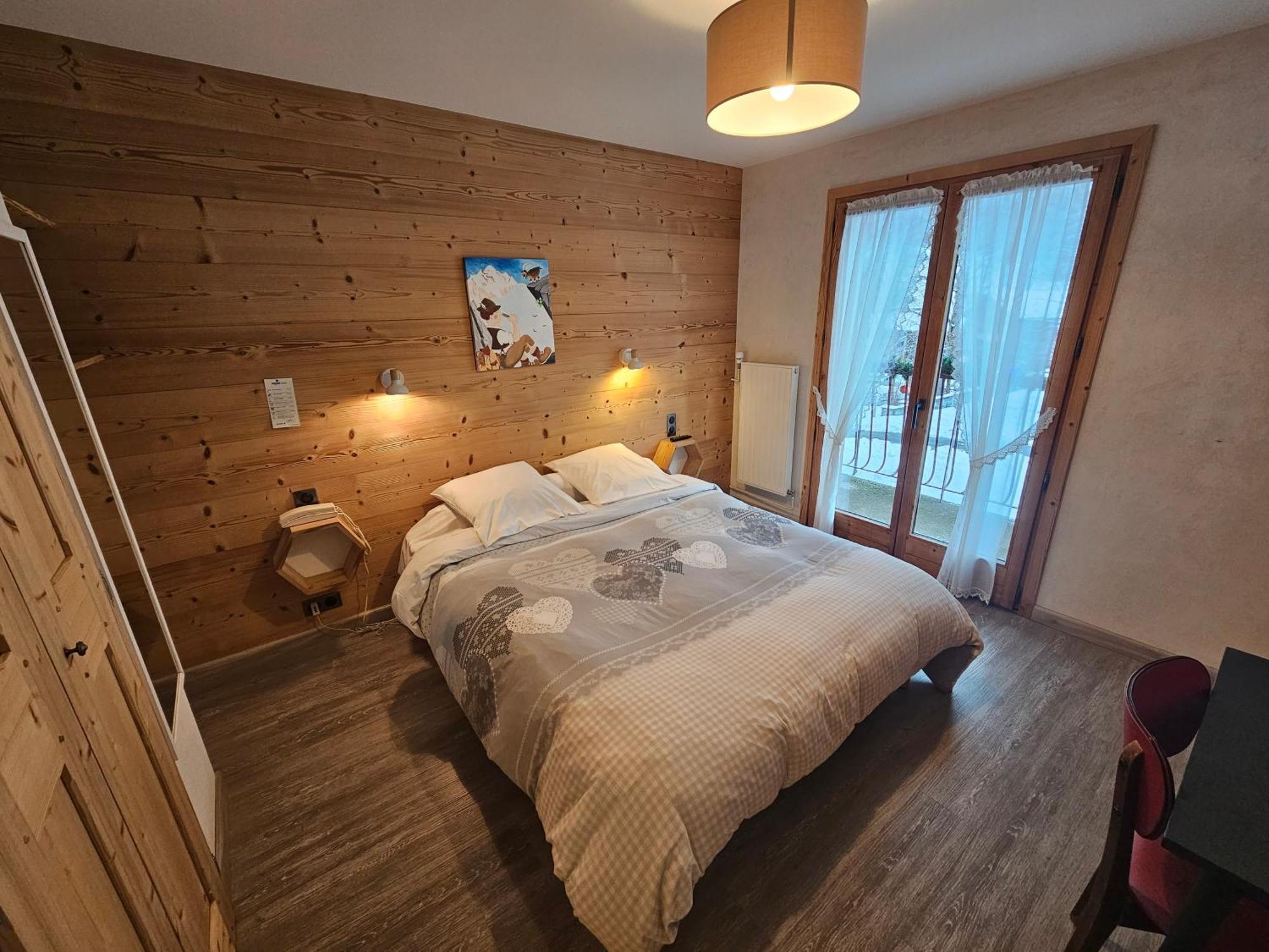 Hotel Plein Soleil Vacheresse エクステリア 写真
