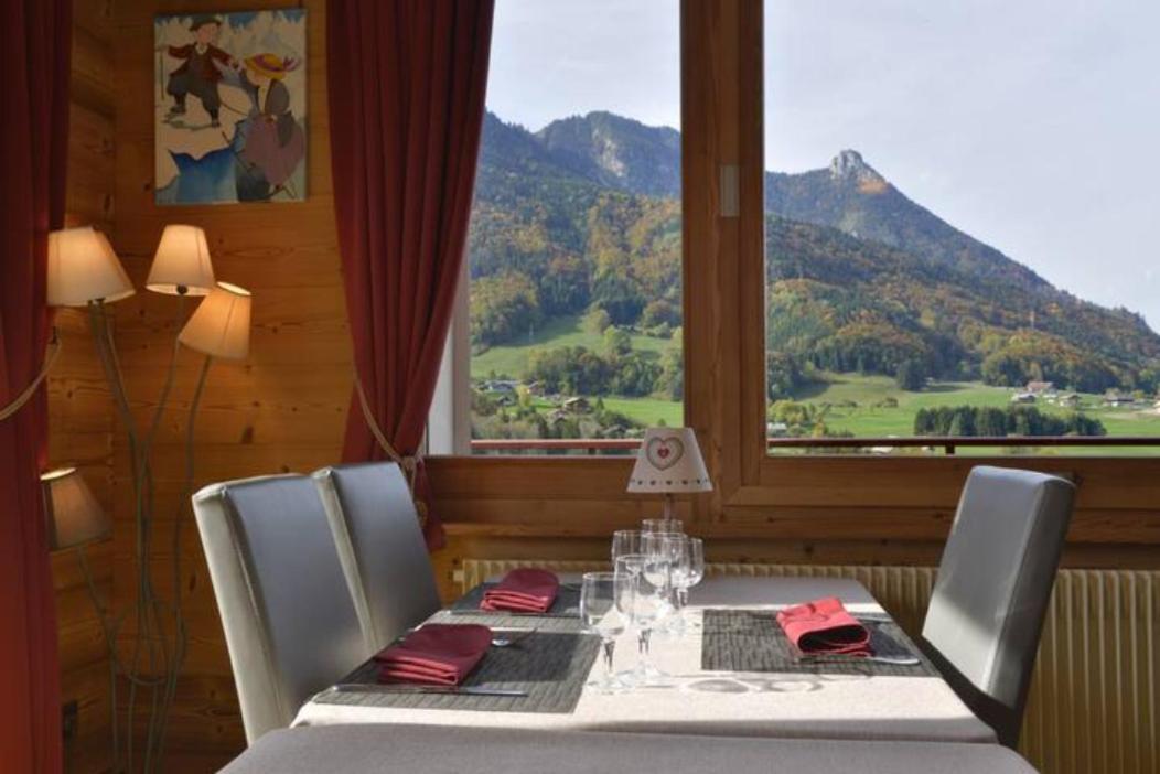 Hotel Plein Soleil Vacheresse エクステリア 写真