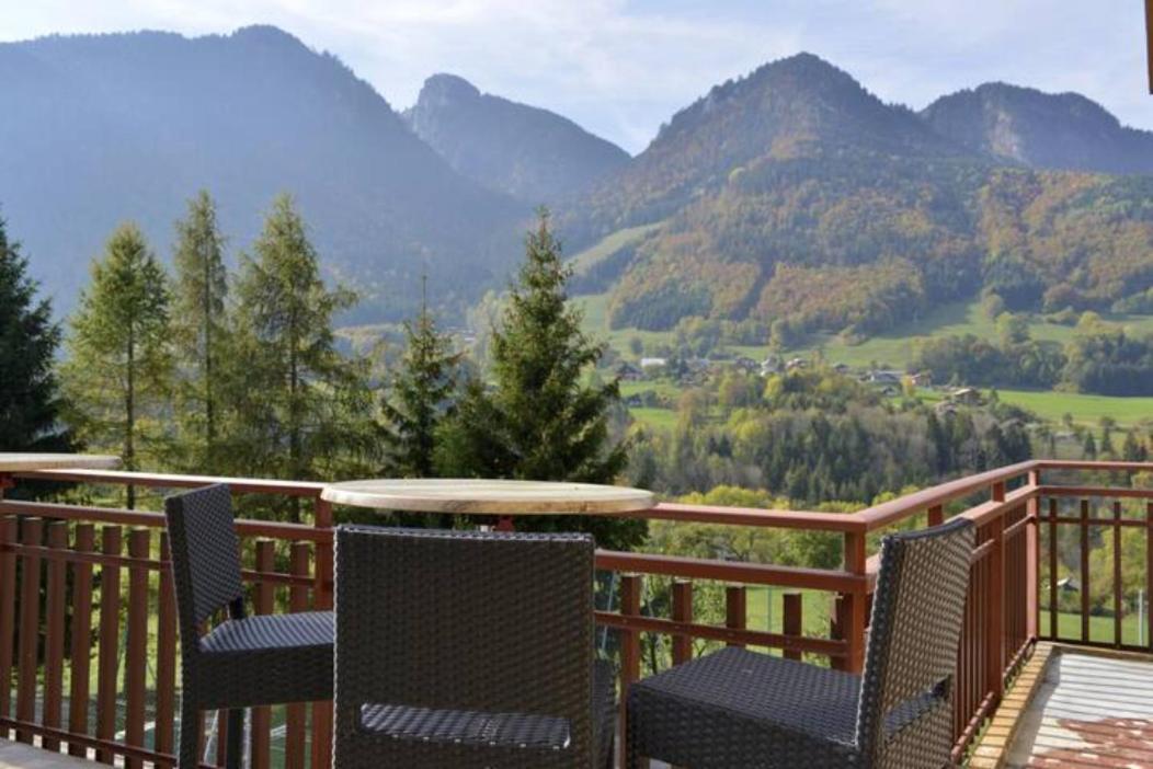 Hotel Plein Soleil Vacheresse エクステリア 写真