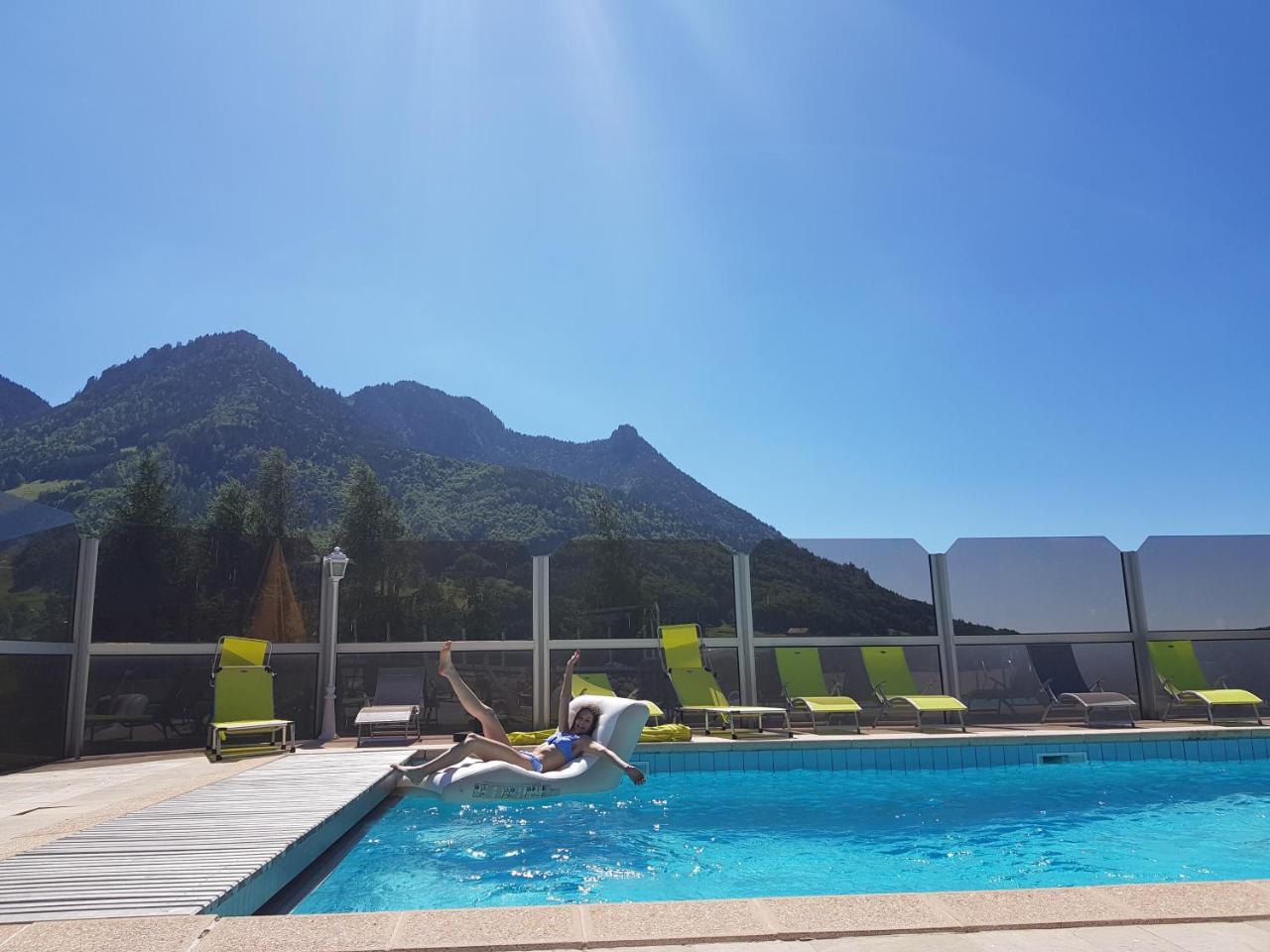 Hotel Plein Soleil Vacheresse エクステリア 写真